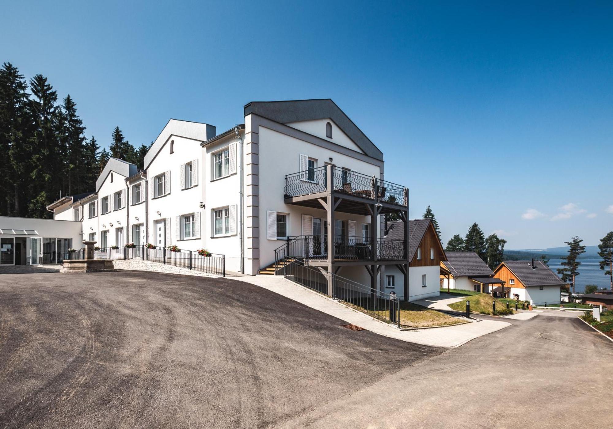 Lakeside Village - Vetrnik Frymburk Bagian luar foto